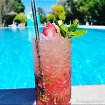 Sausan Апарт-отель 4*