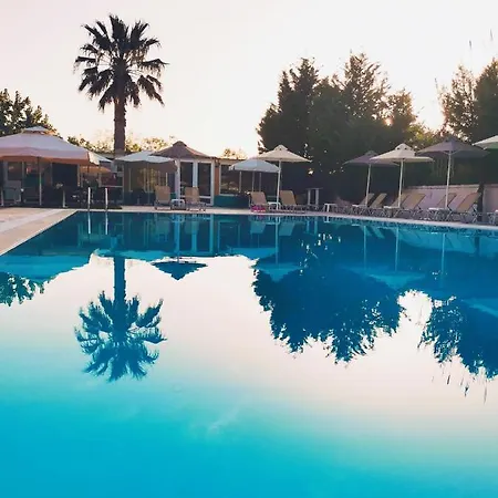 Lägenhetshotell Sausan 4*