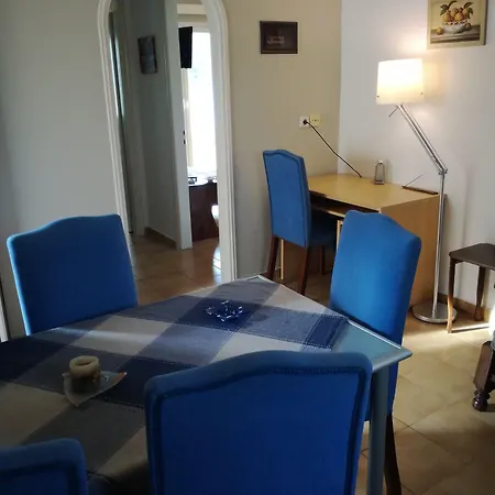 Lägenhetshotell Sausan Sidárion